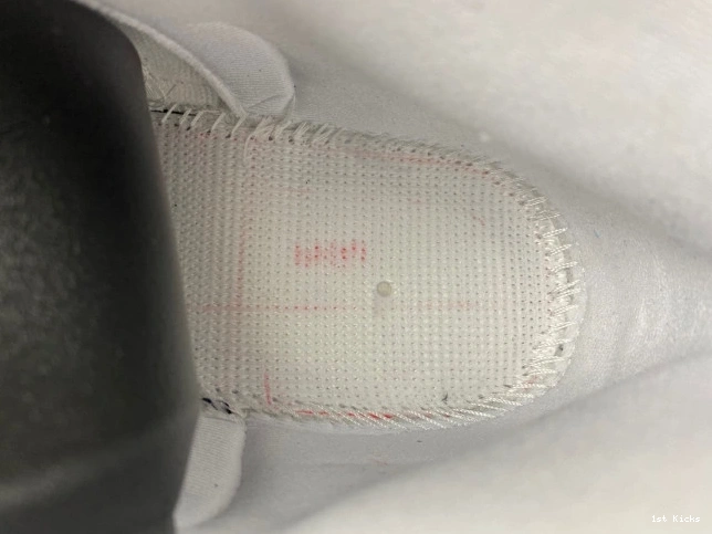 1st Kicks Shoes Taxi CT8013-162 Jordan Red 12 Air 0818